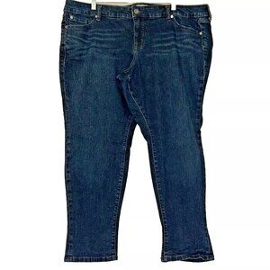 Torrid Cropped Mid Rise Jeans plus size 20X Dark Wash